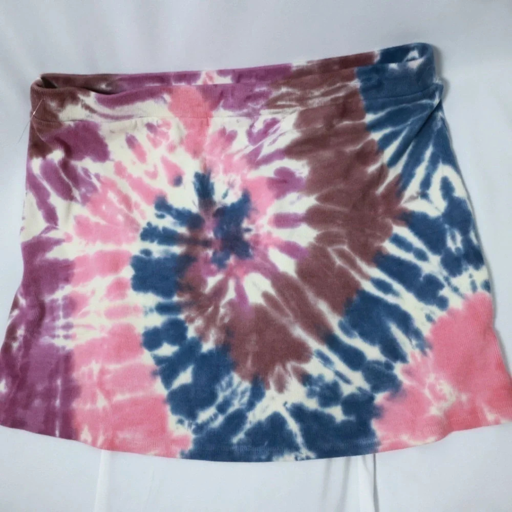 Lovers and Friends Angela Mini Skirt in Hot Tie Dye, size Large